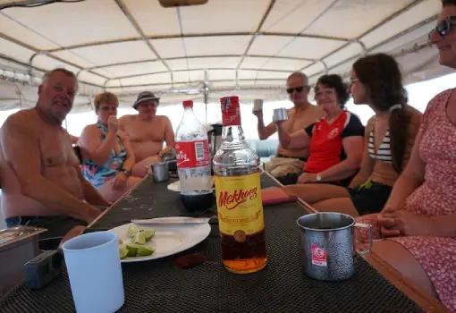 Zombie Taucher in Phuket lieben Geselligkeit